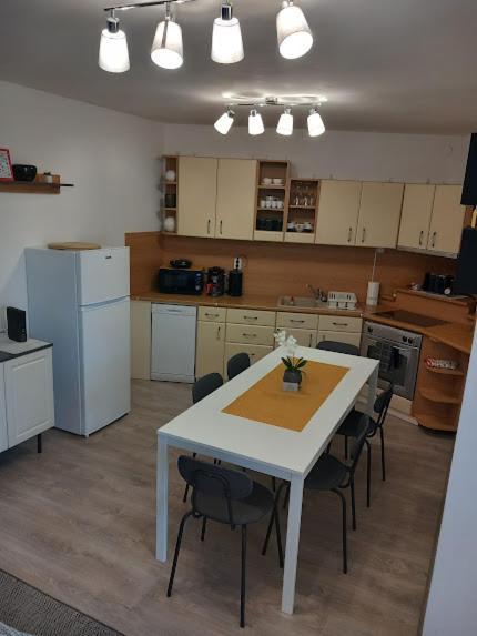 Sunshine Resort Apartment Hajduszoboszlo Luaran gambar